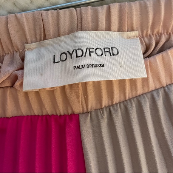 LOYD/FORD Pleated Skirt - Fuchsia/ Powder - Picture 8 of 10
